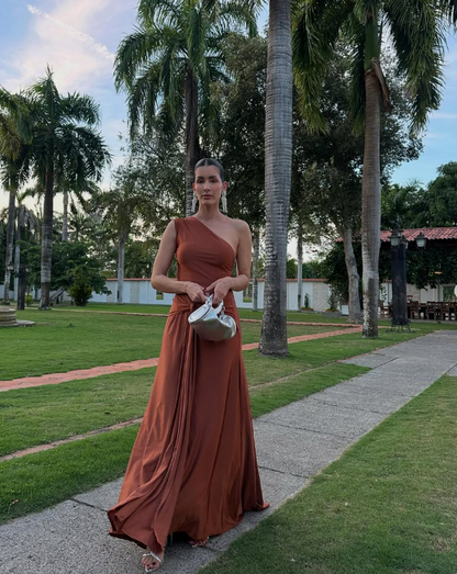 Adela Bronce